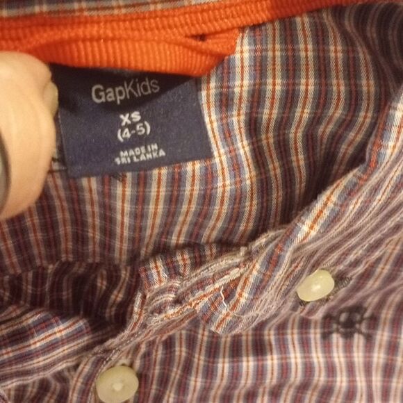 Gap kids plaid skull button down - Picture 5 of 10